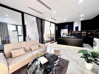 Cho thuê căn hộ 2 ngủ 1 khách siêu đẹp, cao cấp tại Ba Đình 3