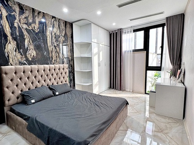 Cho thuê căn hộ 2 ngủ 1 khách siêu đẹp, cao cấp tại Ba Đình 5