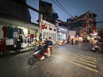  bán đất tặng nhà 1 tầng mặt phố ô cách   40m    mt 4,2m   mặt phố kinh doanh   sổ nở hậu   gần 0