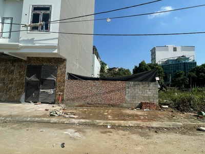 Chính chủ gửi bán lô đất tái định cư vai réo, phú cát trung tâm lõi hòa lạc 0