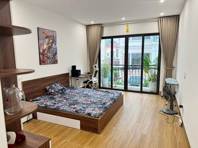 Cần bán 45m2 nhà 5 tầng đường ô tô tránh, trong ngõ 44 Đức Giang - Gần trường học các cấp, chợ 0