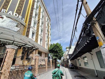 Quận 7 Nhà MT thụt Nguyễn Thị Thập, Phú Thuận.   60 m 0