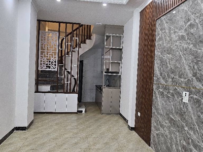 Bán nhà đẹp lô góc phố phúc lợi khu vực trung tâm ô tô đỗ cổng. 30m x 5 tầng, nhỉnh 5 tỷ. 0