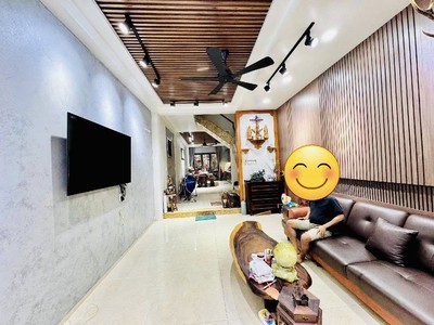 Nhà cho thuê 12 phòng khu bàn cờ họ lê 80m 4 tầng chỉ 10.x 1