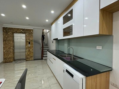 Bán nhà ngọc thụy 34m 6 tầng giá 9.8 tỷ 0