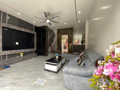 Nhà 6 tầng mới đẹp ô tô vào nhà nguyễn văn linh, long biên 11.8 tỷ 2