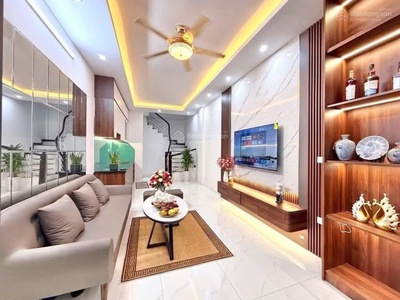 Giảm mạnh. bán nhà xuân đỉnh, cạnh kđt ngoại giao đoàn, ngõ hơn 3m, 2 thoáng, ô tô đỗ cổng 0