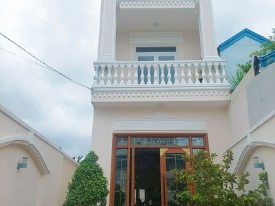 Bán nhà đường 160, tăng nhơn phú a, q.9, tp hcm. dt 125 m2, 3 tầng, 3pn, sh, 8.6 tỷ. 0