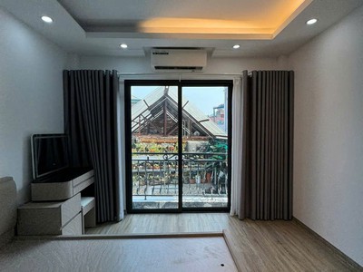 Bán nhà ngọc thụy 34m 6 tầng giá 9.8 tỷ 2