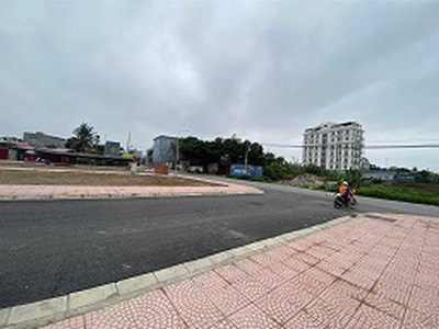 Bán 5 căn 3 tầng sau nhà mặt đường lệ tảo 3