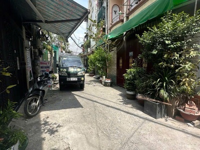 Nhà hẻm xe hơi đổ cửa - gần chợ bà chiểu - giáp quận 1 - 3 tầng - 41m2 - 3.5x16 - tặng toàn bộ 0