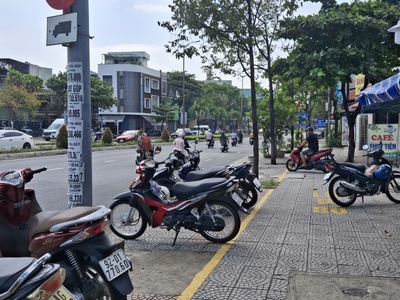 Nhá đất mặt tiền đường 2/9   lô góc siêu đẹp   202m    giá chỉ 27 tỷ 0