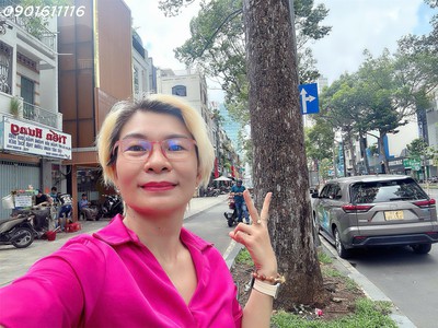 Bán nhà 4 tầng - căn góc 2 mặt tiền đ. trần hưng đạo. quận 1 - chính chủ 1 đời chưa qua đầu tư - 0