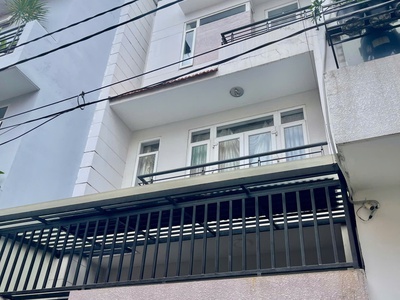 Bán gấp nhà 2 tầng 4 18 m, hẻm xe ô tô, đường nguyễn văn lượng giá chỉ 6.5 tỷ, ở ngay 2