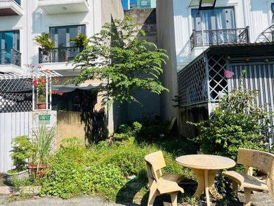 Đất sát bên gò vấp, cầu an lộc nguyễn oanh, đường 8m, khu cao tầng 4x19m 0