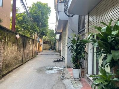 Bán nhà đẹp ngô gia tự 130m mt 6,5m 5 tầng ngõ ô tô đang kd tương lai mặt phố. giá: 0