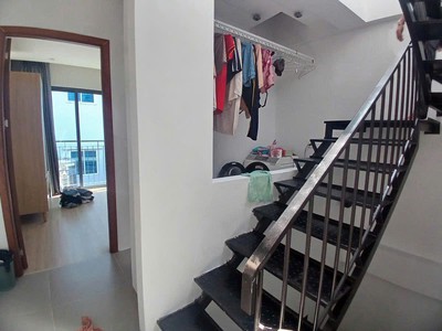 Nhà 3 mặt thoáng - cách ô tô 80m. 1