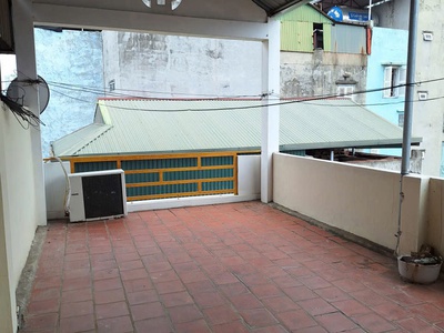 Chính chủ cần cho thuê nhà 4 tầng mặt tiền 233a nguyễn văn cừ, phường bồ đề, quận long biên, hà nội 2