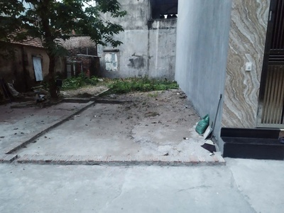 Lô đất đầu làng hoàng long cạnh cổng trường c3 đặng xá ngõ thoáng 20m ra trục chính nhô 3.8 0