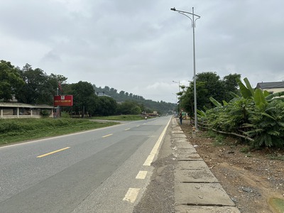 Bán 17.146m2 lô góc đất Thương mại, dịch vụ thị trấn Lương Sơn giá 3 tr/m2 0