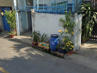 Nhà mặt tiền đường 147 Hiệp phú DT 100m, cấp 4 khu vip 1