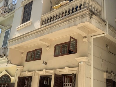 Bán Nhà Tuệ Tĩnh 1 Nhà Ra Phố 3 Thoáng MT 11M 4 Tầng 32 Tỷ 0