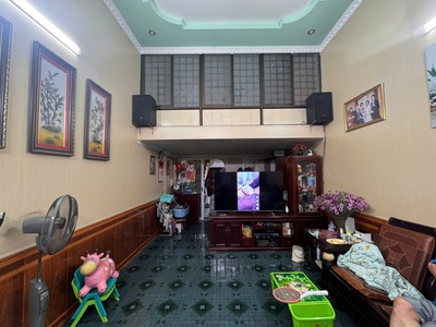 Bán nhà 3 tầng Độc Lập 70M Sân Cổng Riêng Ô TÔ ĐỖ CỬA 5