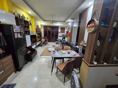 Nhà Cầu Giấy - 50m Siêu Rẻ - Cần Bán Gấp 0