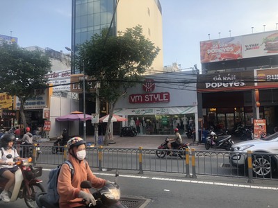 Nhà  Nguyễn thị Thập phường Bình Thuận Q7. DT 4.2x28m 2 lầu 23 tỷ 0