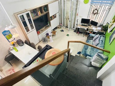 Nhà dân xây chắc chắn - full nội thất - gần phố - cách đường ô tô tránh 20m  5 tầng   32m2. 2