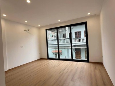 Bán nhà cổ điển - tứ hiệp thanh trì- gần chợ tứ hiệp, chung cư iec 3