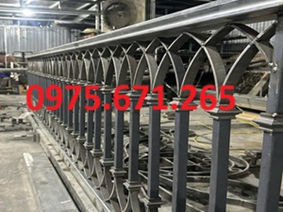 Xưởng sản xuất cổng cửa, lan can sắt mĩ thuật lớn nhất cả nước 4