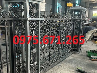 Xưởng sản xuất cổng cửa, lan can sắt mĩ thuật lớn nhất cả nước 6