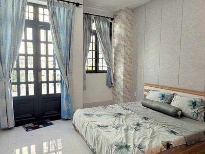 Nhà 4 tầng btct mới đẹp kế trường võ tường toản, gần metro quận 12. 3