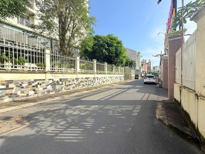 Bán nhà hẻm xe hơi đường số 26 linh đông, thủ đức, tp hcm. dt 532m2, 19 phòng chdv, giá 15.7 tỷ. 4