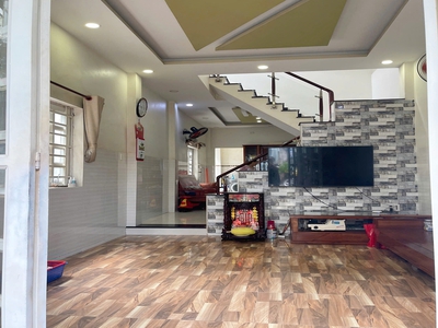 Bán nhà lã xuân oai, 56m2 x 2 tầng 3 pn, hxh, chỉ 4 tỷ 5 1