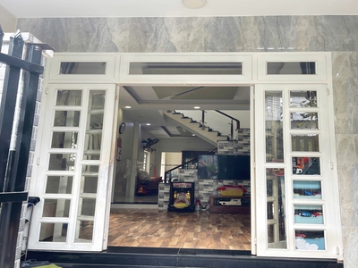 Bán nhà lã xuân oai, 56m2 x 2 tầng 3 pn, hxh, chỉ 4 tỷ 5 0