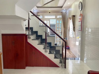 Bán nhà lã xuân oai, 56m2 x 2 tầng 3 pn, hxh, chỉ 4 tỷ 5 3