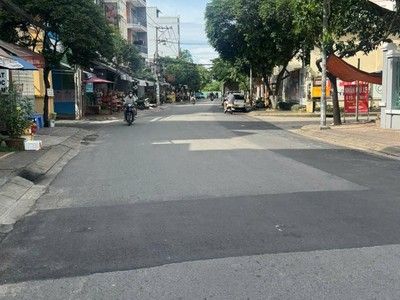 Bán nhà phường 7 tân bình   mặt tiền long hưng   5 x 20,5  trục cmt8 2