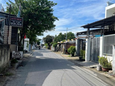 Bán gấp nhà lô góc mặt tiền bình kỳ, ỏ và kinh doanh, 150m2, chỉ 5,x tỷ 1