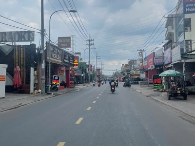 Bán nhà mặt tiền 10x36m giá 26,8 tỷ đường nguyễn ảnh thủ 2