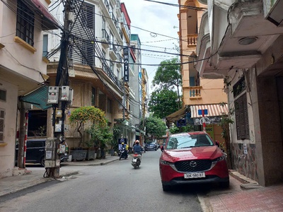 Bán nhà hoàng ngân thanh xuân, phân lô oto tránh vỉa hè kinh doanh, 42m mt4.2 chỉ 17.x tỷ 0