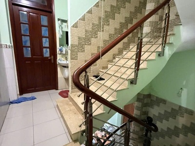 Bán nhà hxh 8m lạc long quân, gần đông hồ, dt 4x13m, 4 tầng, 4pn, chào 9 tỷ. 4