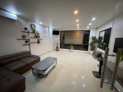 Cho thuê nhà khu phân lô Văn Cao, 5 phòng ngủ full nội thất. 2