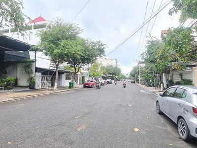 Bán căn góc 2 mặt tiền đường lý nam đế phước long tp nha trang tổng diện tích 180.9m2 ngang hơn 1