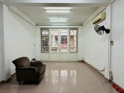 Bán nhà hxh ung văn khiêm - ngay xô viết nghệ tĩnh, 4,2x17m, 3 tầng, sổ a4, 10,8 tỷ. 3