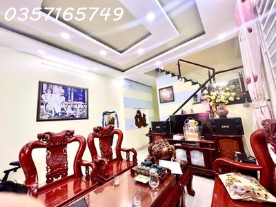 Nhà đẹp 3 tầng nguyễn văn tăng gần vinhomes hẻm xe tải tới cửa - 2p ra lê văn việt, diện tích 0