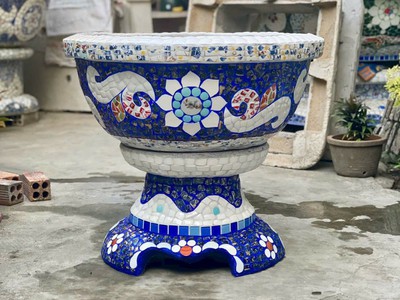 Chậu hoa dán miễng sành - chậu khảm sành sứ - nghệ nhân dán miễng sành sứ ,khảm miễng 8