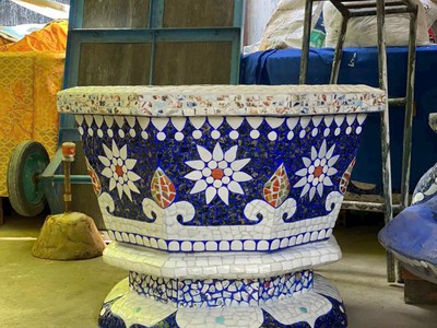 Chậu hoa dán miễng sành - chậu khảm sành sứ - nghệ nhân dán miễng sành sứ ,khảm miễng 15