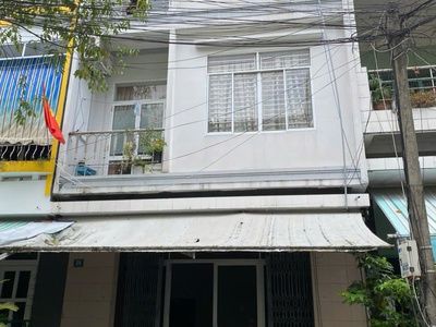 Chính chủ cho thuê căn hộ 3 tầng gồm 5 căn hộ hiện còn 1 căn hộ diện tích 25m2 0